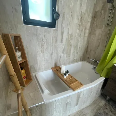 Quarto em Acomodações Particulares Chez Alexandre & Cedric Monts-en-Bessin